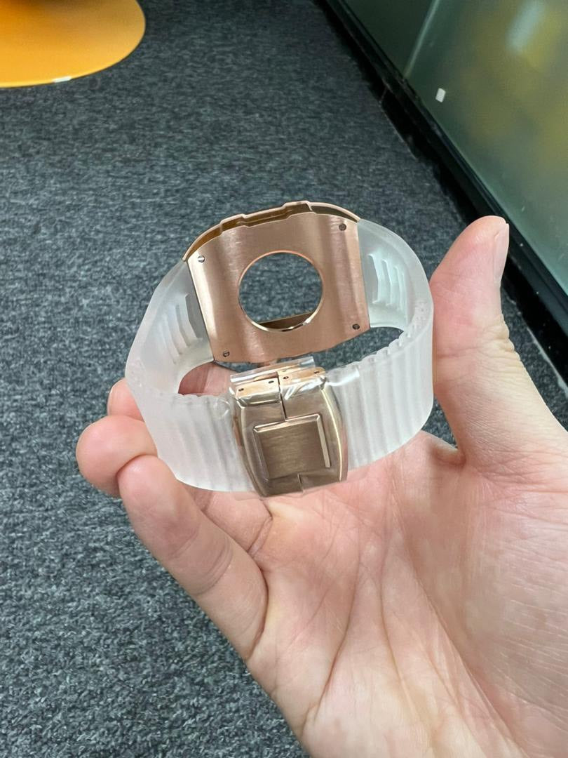 Apple Watch Case Rose Gold Titanium diamonds