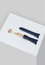 Load image into Gallery viewer, Apple Watch Case -18K Rose Gold Leather strap

